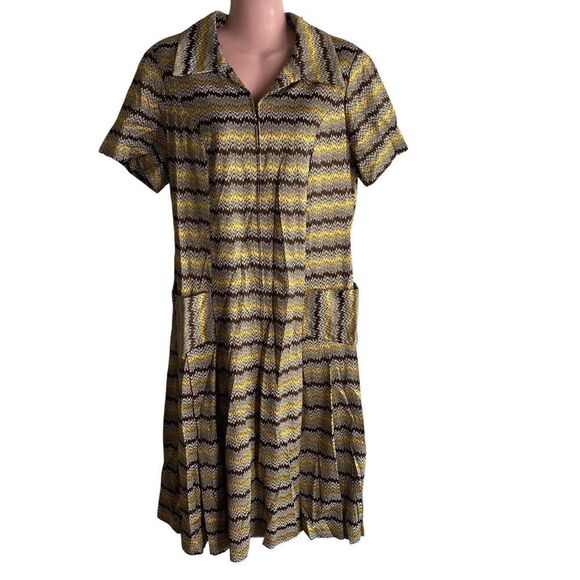 Vtg 1970s Dress Womens Size 22-1/2 Yellow Chevron Zigzag Zip Front Daggar Collar - Picture 6 of 7